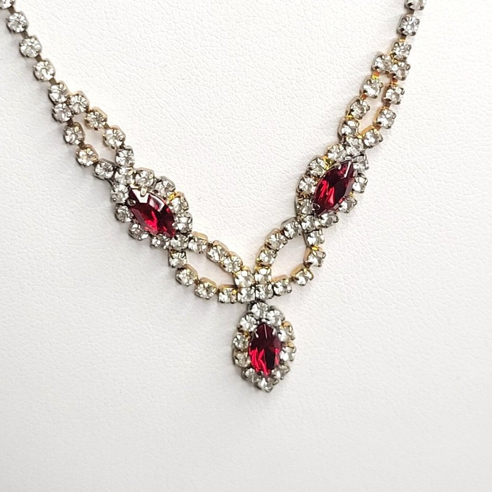 Vintage Vieste Red White Austrian Genuine Crystals Gold Tone Fashion Necklace